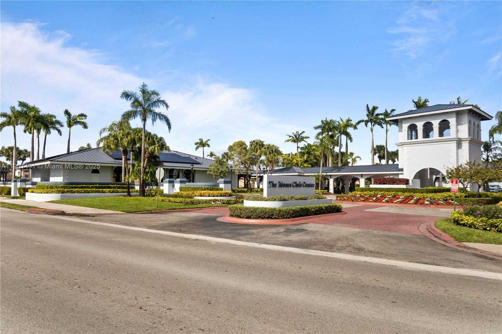 Small Image of 17320 NORTH WEST 66TH PL, Hialeah Number 5