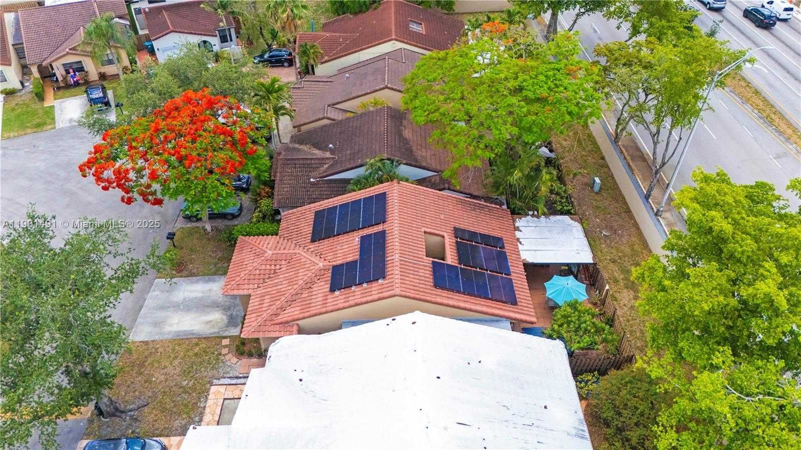 Small Image of 17320 NORTH WEST 66TH PL, Hialeah Number 50