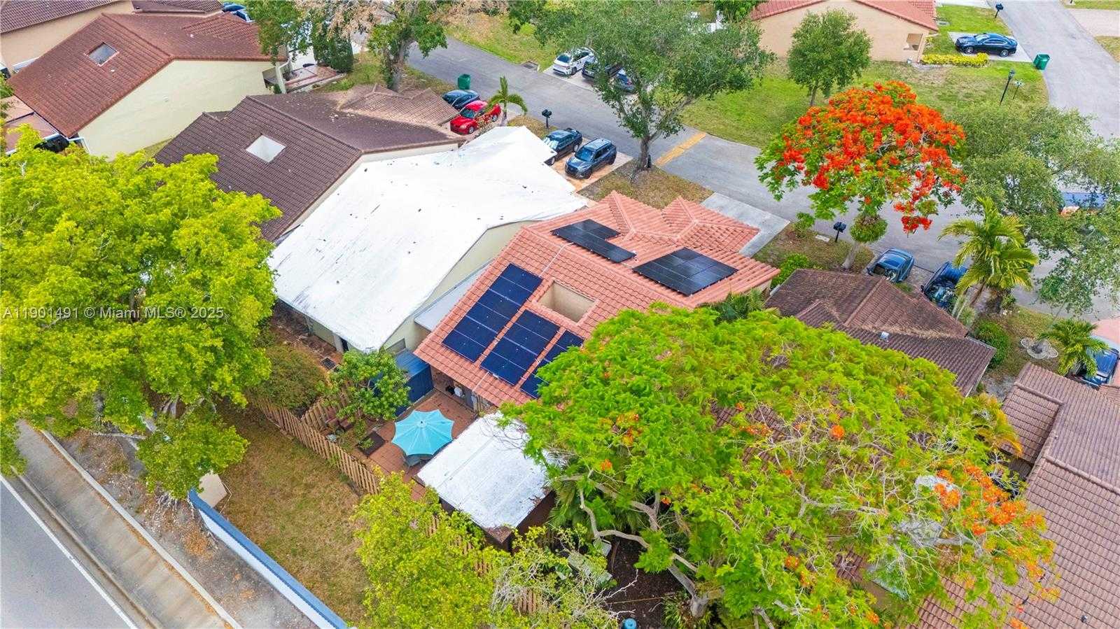 Small Image of 17320 NORTH WEST 66TH PL, Hialeah Number 52