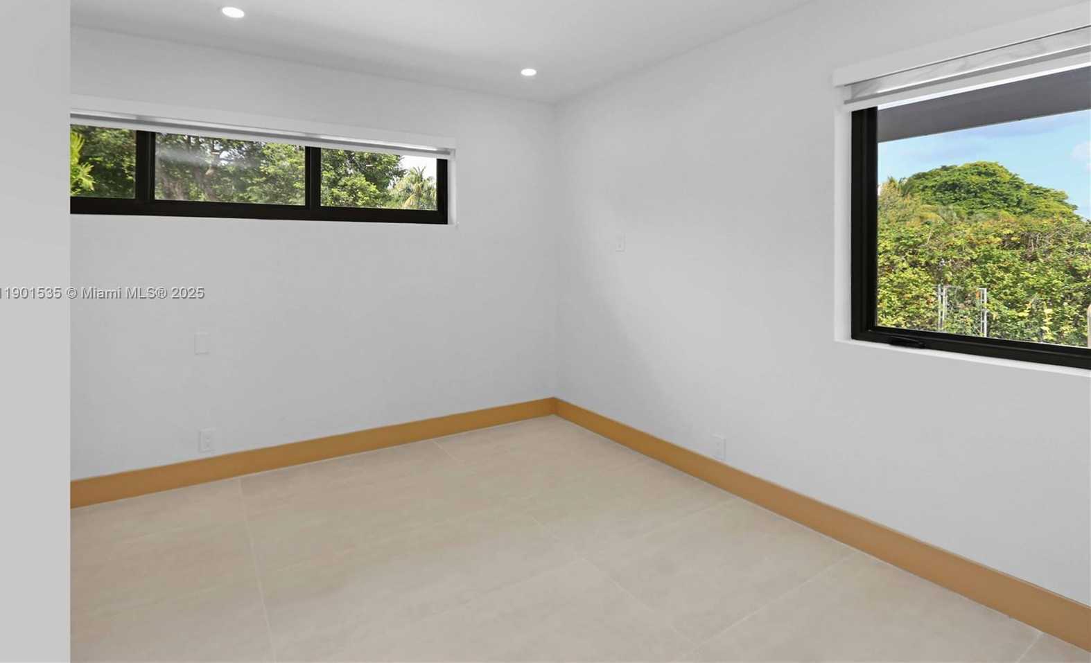 Small Image of 1620 MCKINLEY ST, Hollywood Number 20