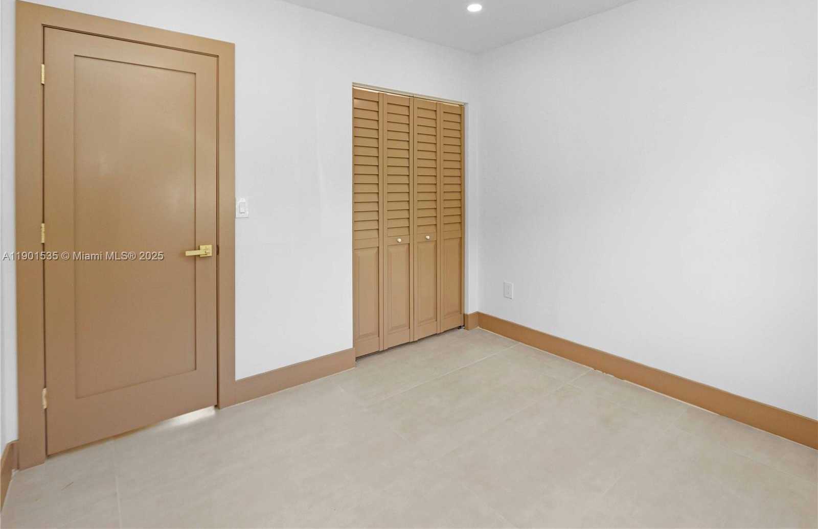 Small Image of 1620 MCKINLEY ST, Hollywood Number 22