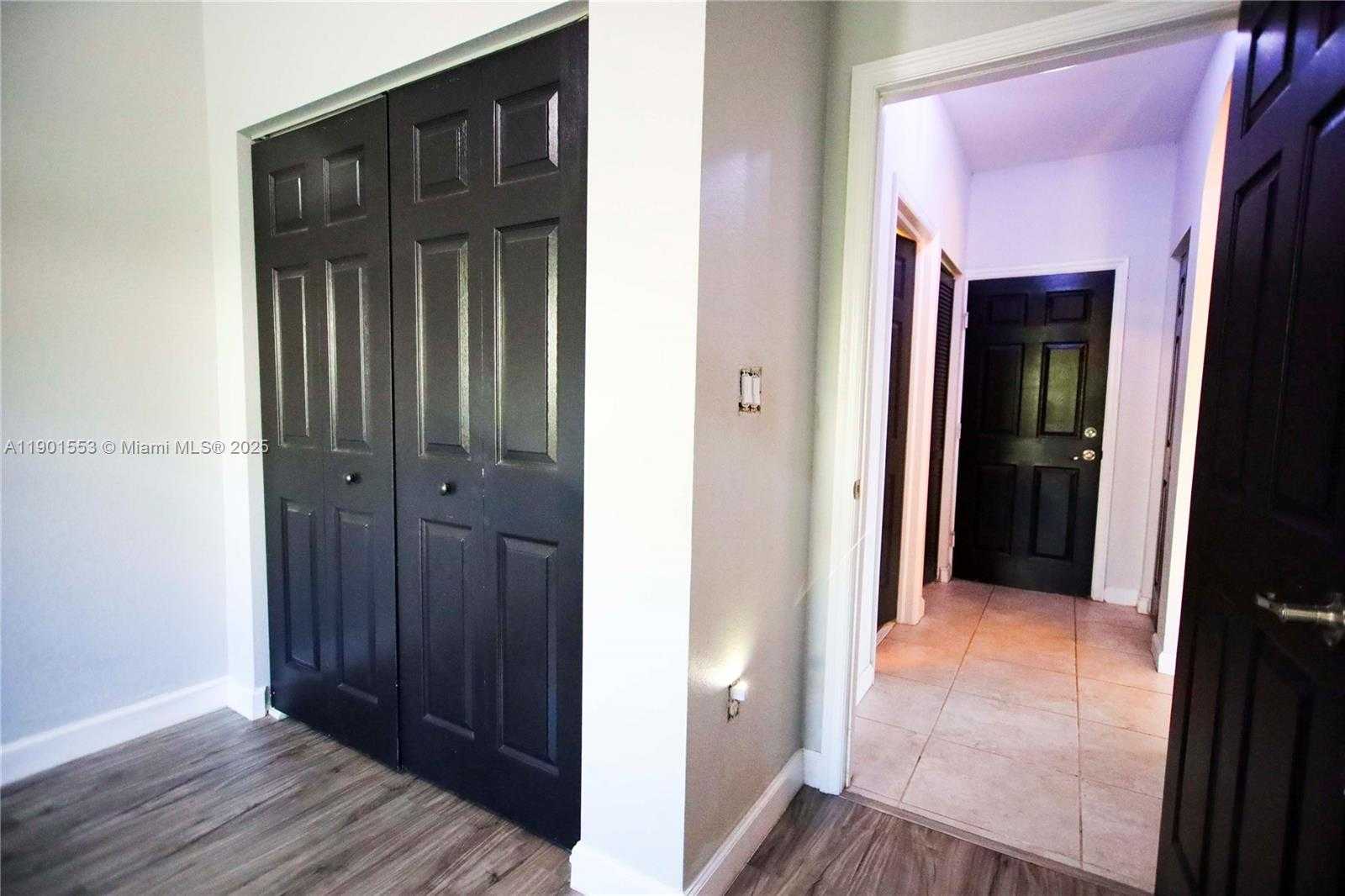 Small Image of 11863 SOUTH WEST 233RD TER, Homestead Number 37
