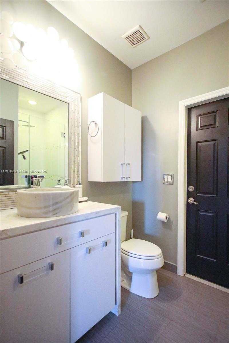 Small Image of 11863 SOUTH WEST 233RD TER, Homestead Number 39