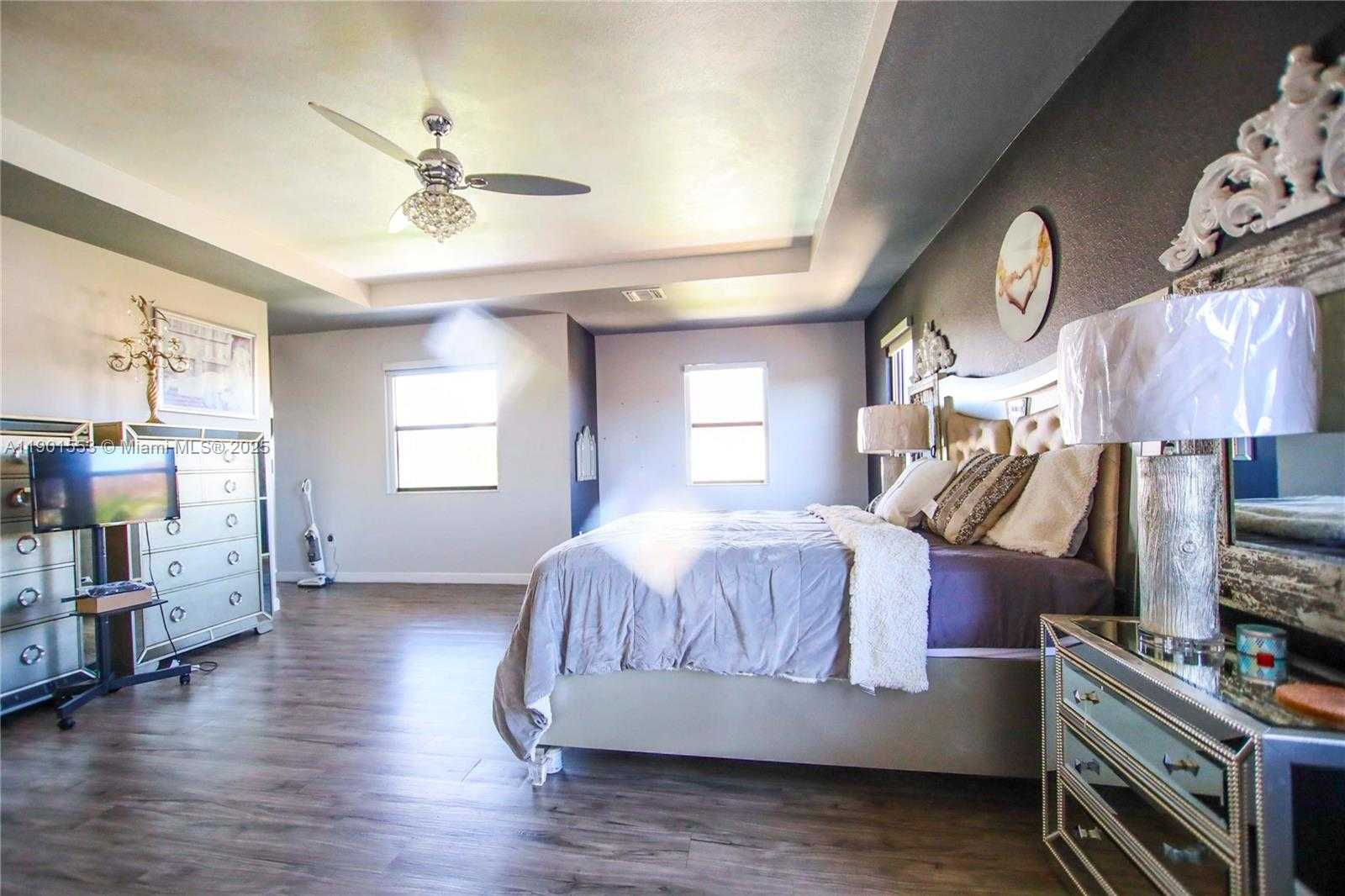 Small Image of 11863 SOUTH WEST 233RD TER, Homestead Number 49