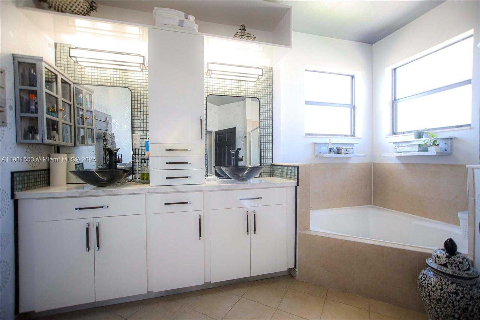 Small Image of 11863 SOUTH WEST 233RD TER, Homestead Number 54