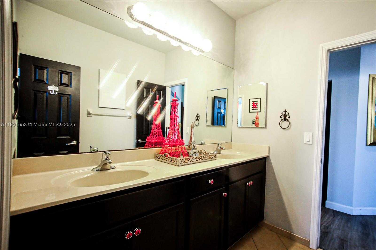 Small Image of 11863 SOUTH WEST 233RD TER, Homestead Number 60