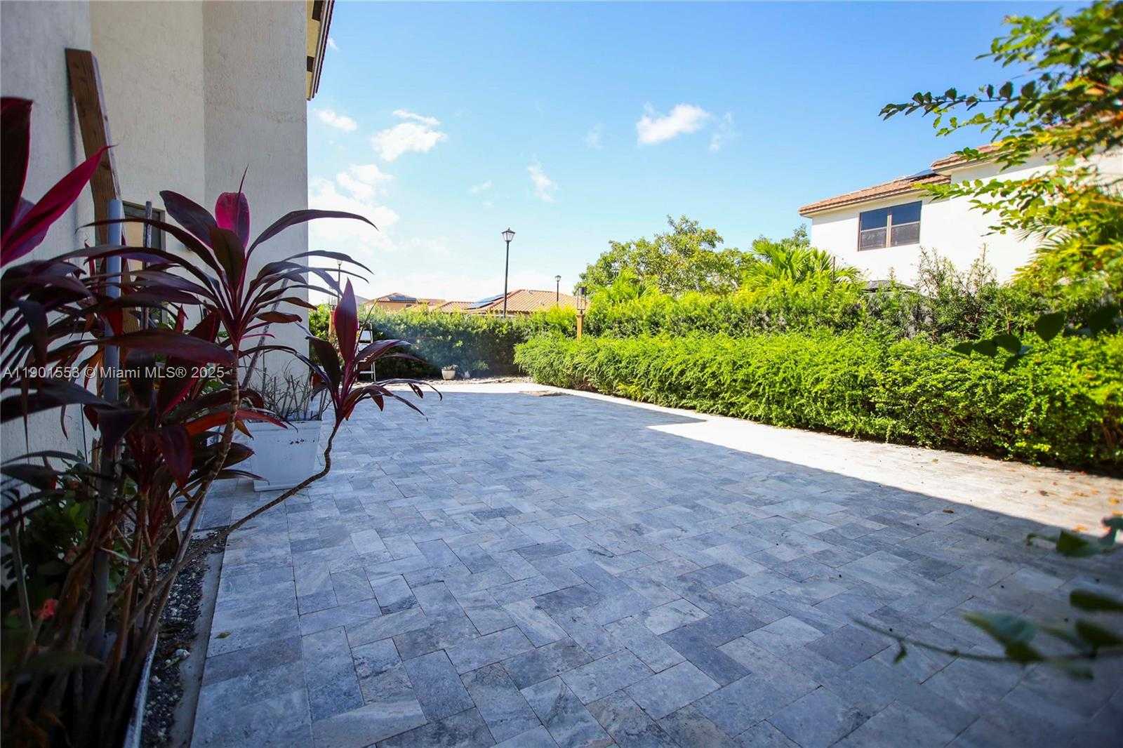 Small Image of 11863 SOUTH WEST 233RD TER, Homestead Number 71