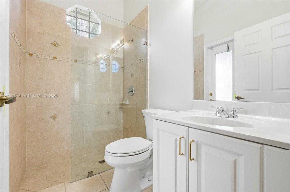 Small Image of 13931 NORTH WEST 19TH ST, Pembroke Pines Number 36