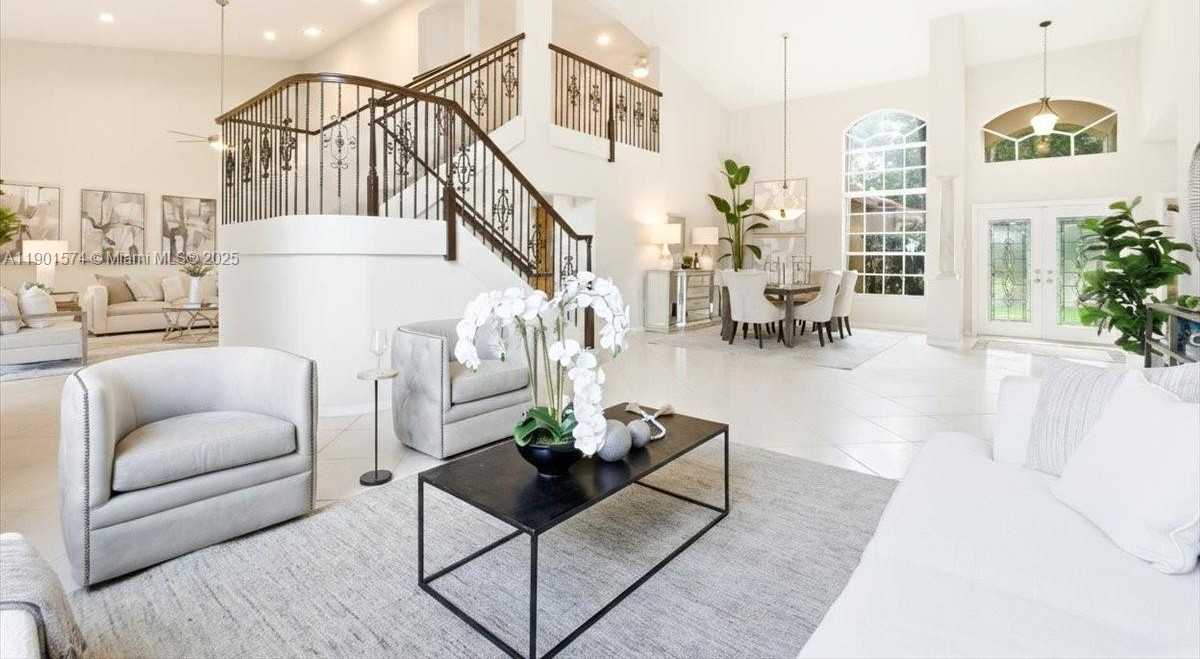 Small Image of 13931 NORTH WEST 19TH ST, Pembroke Pines Number 5