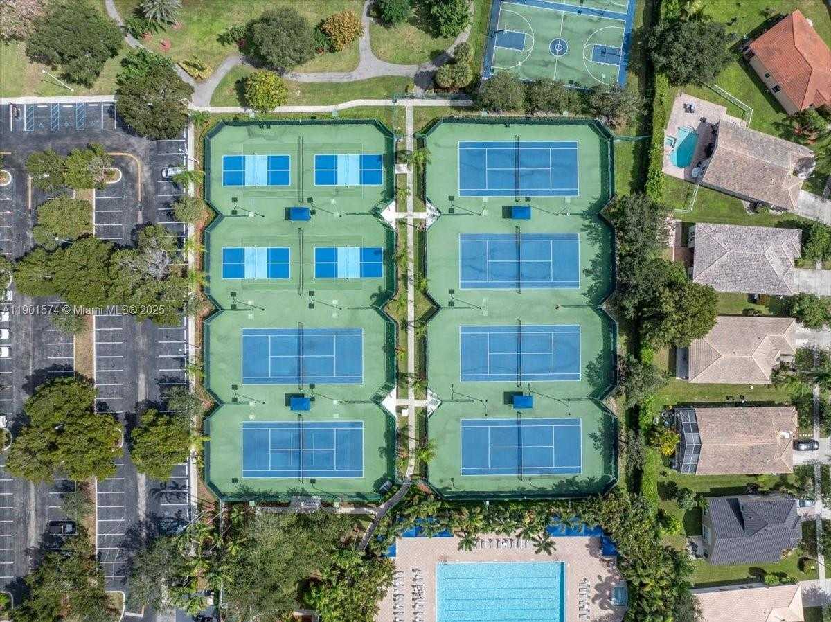 Small Image of 13931 NORTH WEST 19TH ST, Pembroke Pines Number 52