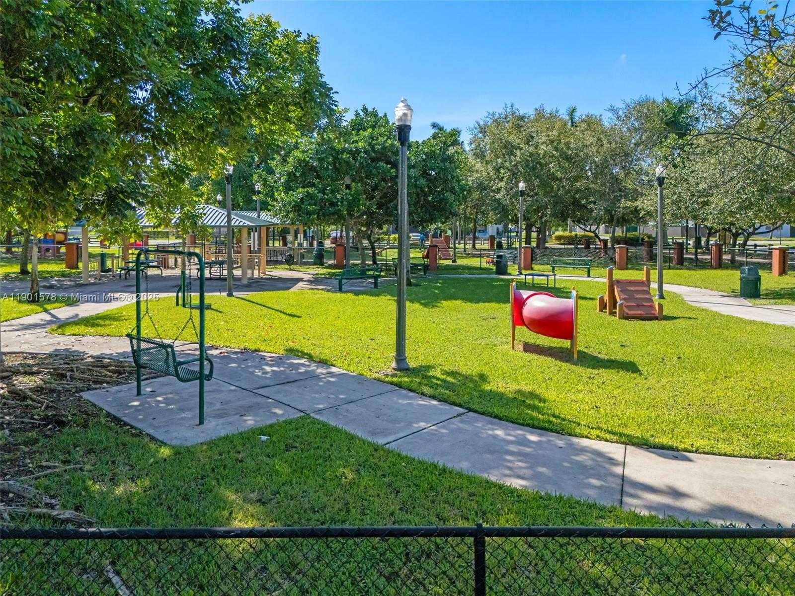 Small Image of 313 NORTH WEST 12TH ST, Homestead Number 16