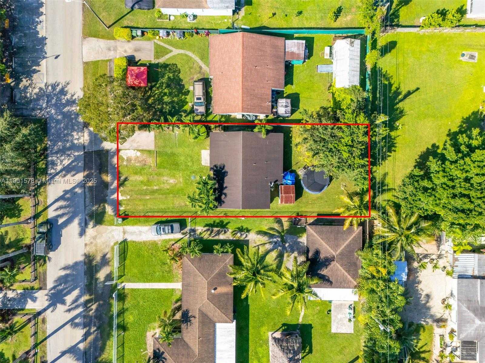 Small Image of 313 NORTH WEST 12TH ST, Homestead Number 2