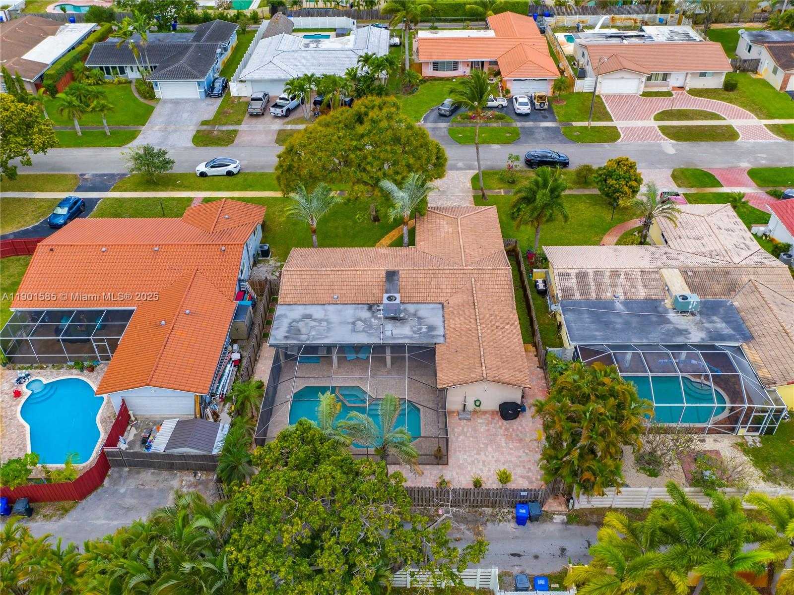 Small Image of 5124 MCKINLEY ST, Hollywood Number 17