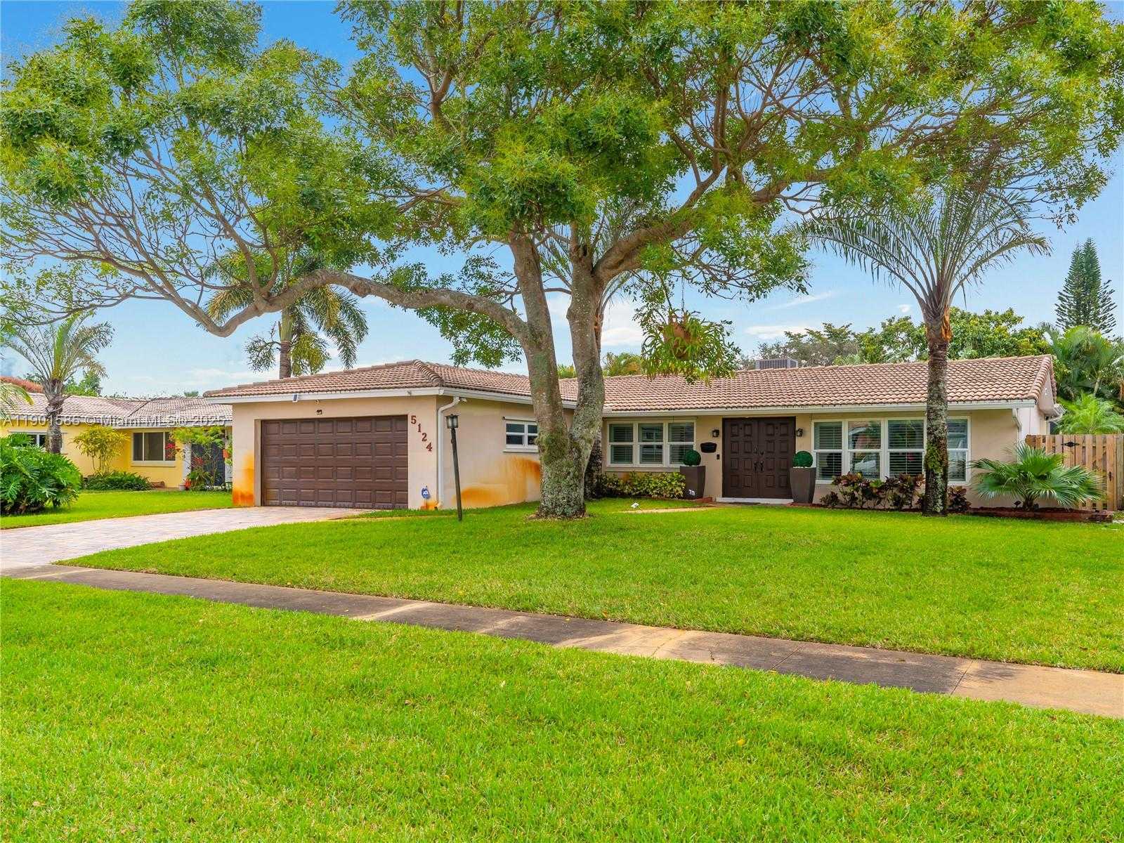 Small Image of 5124 MCKINLEY ST, Hollywood Number 21