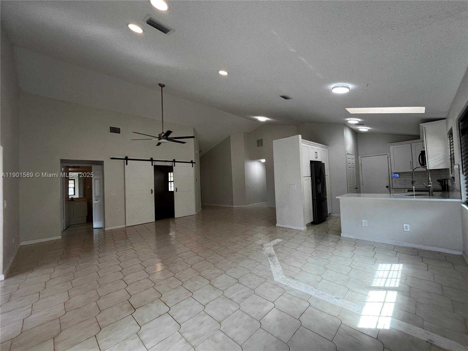 Small Image of 8079 POPASH CT, Boynton Beach Number 16