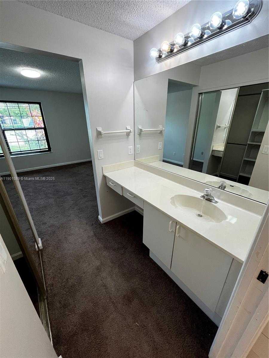 Small Image of 8079 POPASH CT, Boynton Beach Number 24