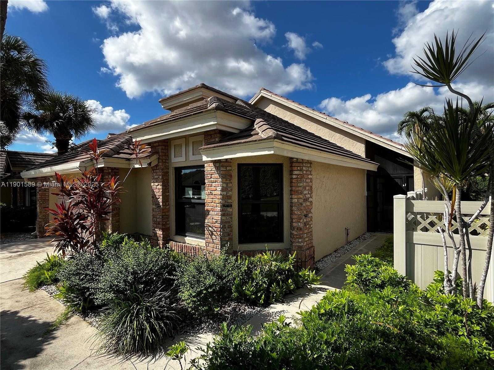 Small Image of 8079 POPASH CT, Boynton Beach Number 26