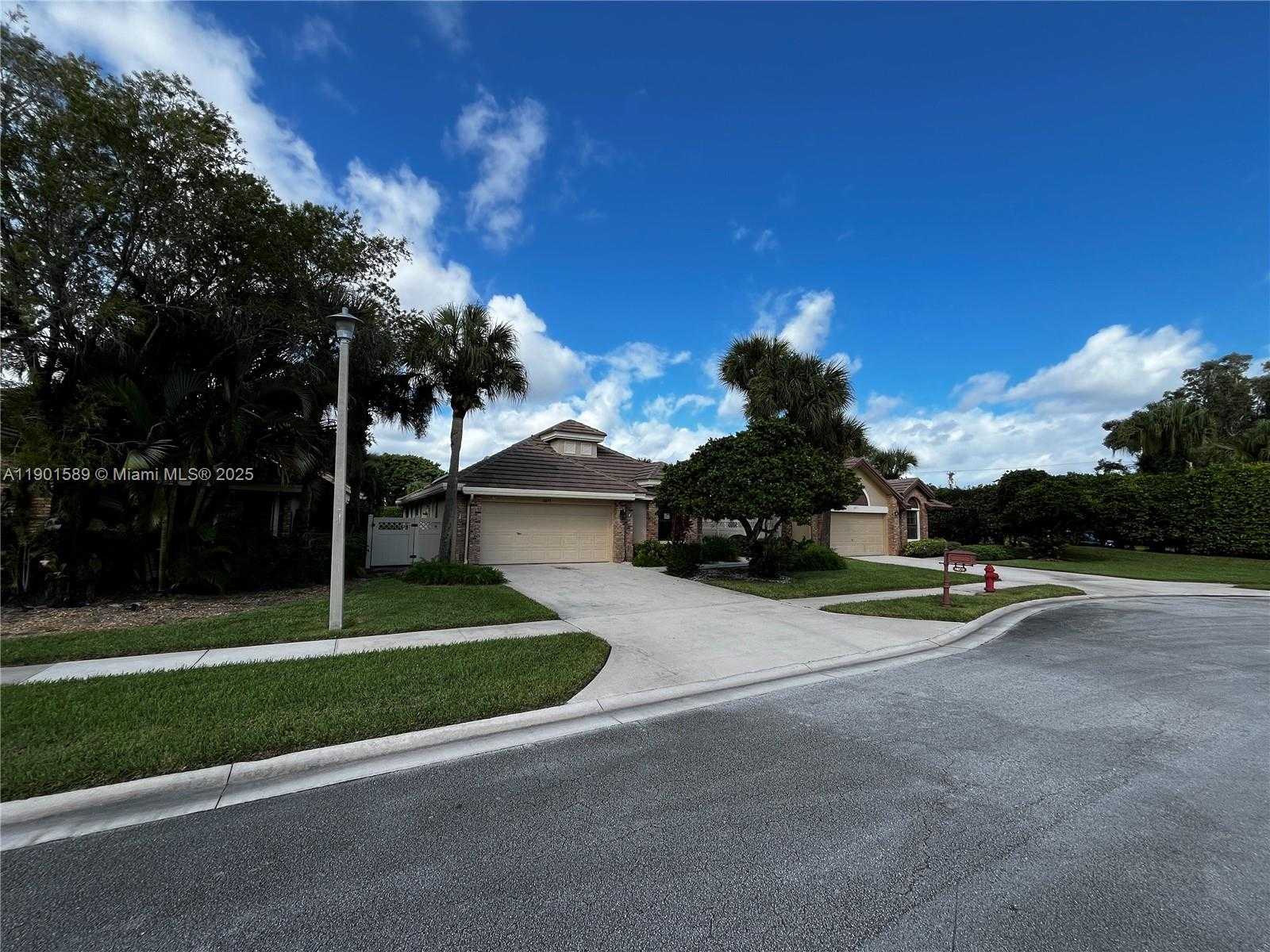 Small Image of 8079 POPASH CT, Boynton Beach Number 28
