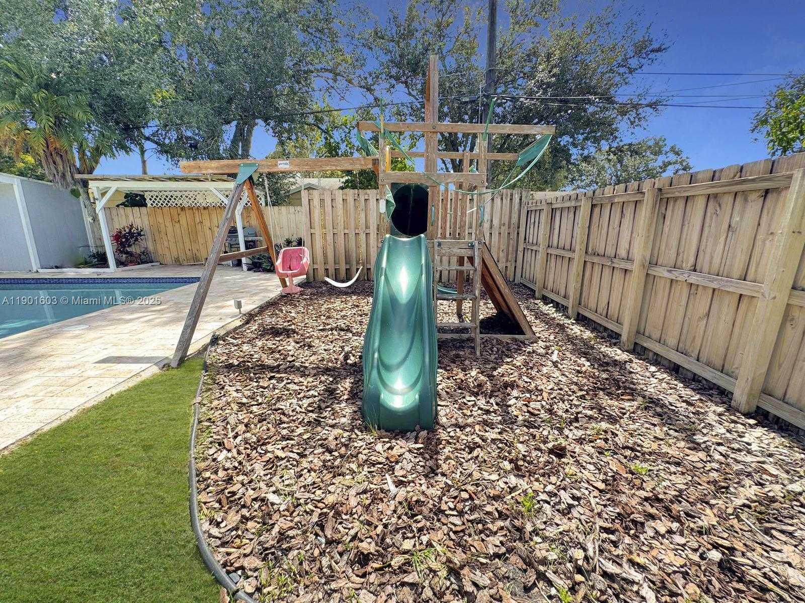 Small Image of 9424 SOUTH WEST 52ND ST, Cooper City Number 37