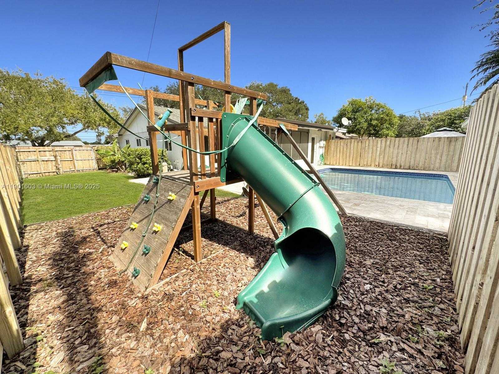 Small Image of 9424 SOUTH WEST 52ND ST, Cooper City Number 38