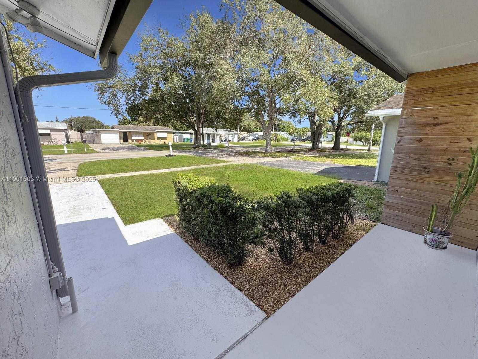 Small Image of 9424 SOUTH WEST 52ND ST, Cooper City Number 4