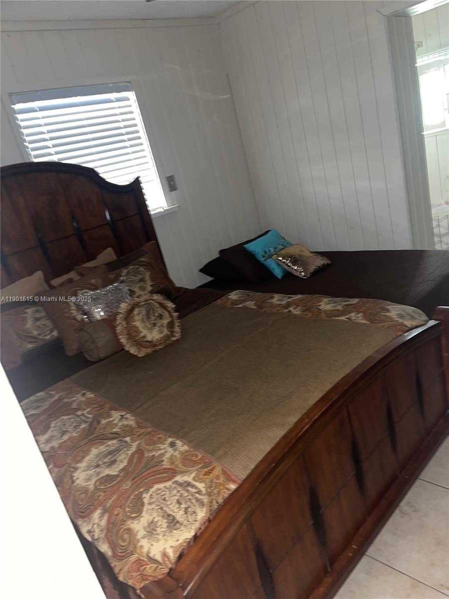 Small Image of 6510 PARK ST, Hollywood Number 11