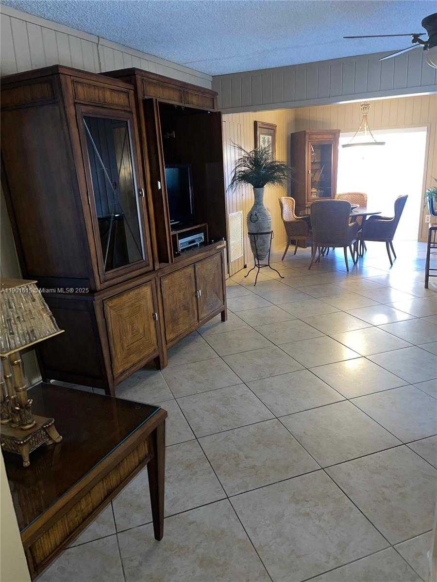 Small Image of 6510 PARK ST, Hollywood Number 4