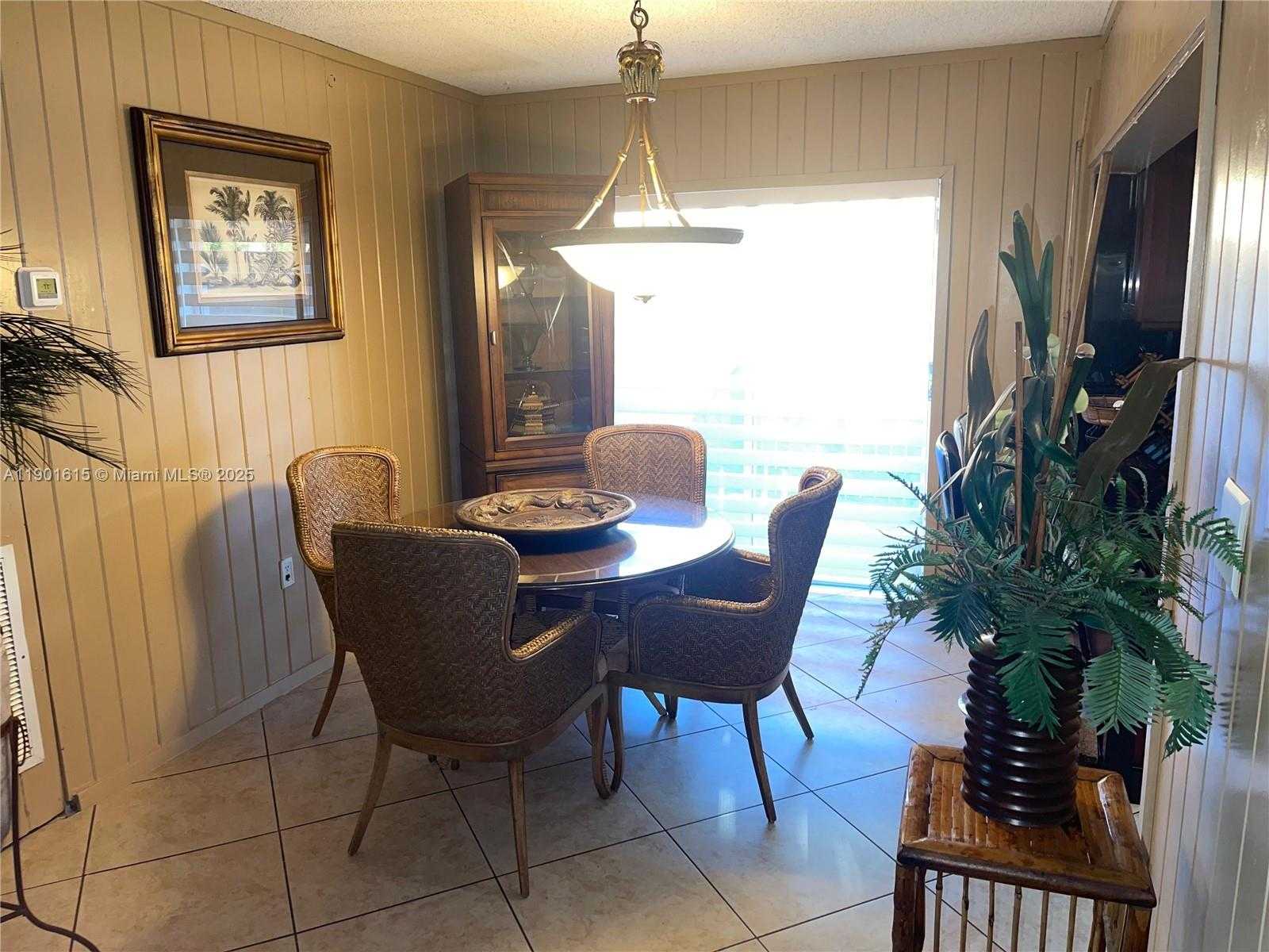 Small Image of 6510 PARK ST, Hollywood Number 6