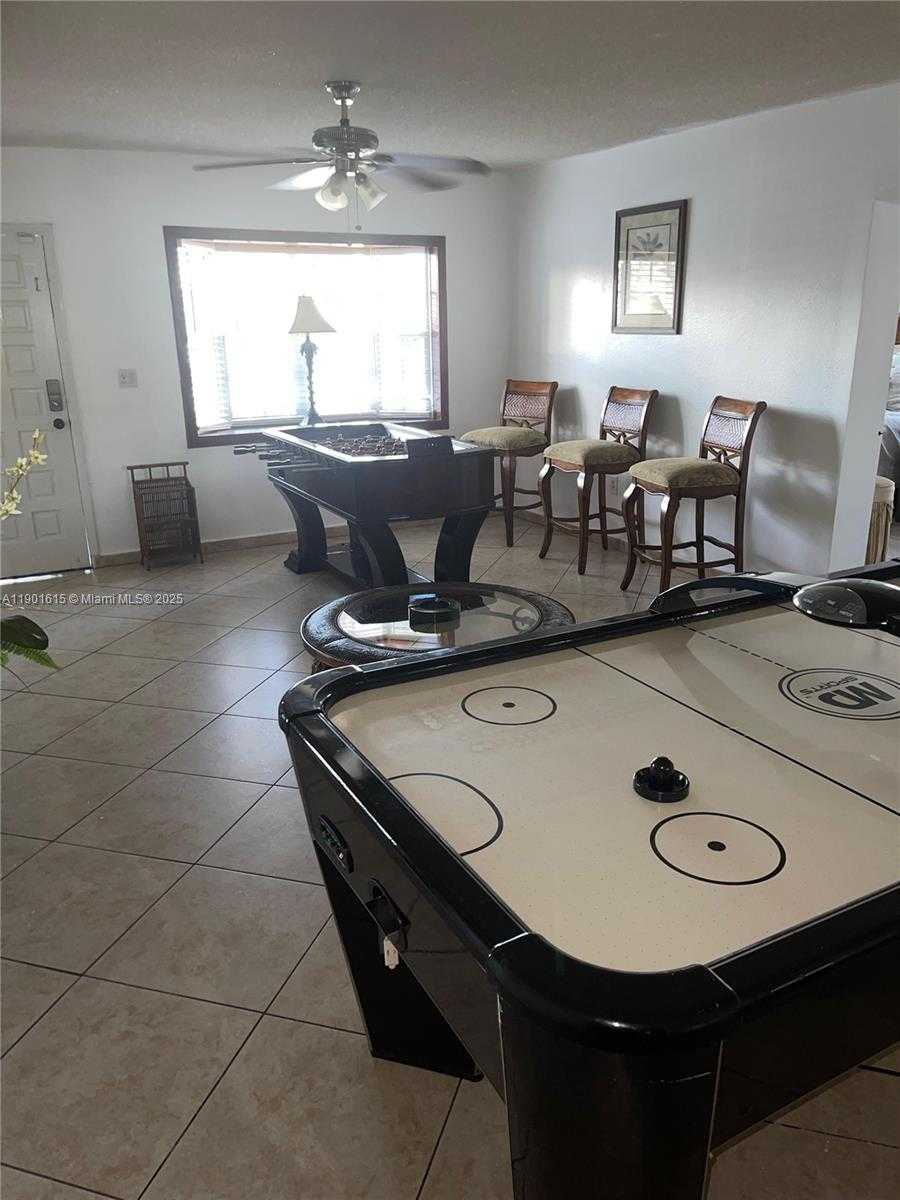 Small Image of 6510 PARK ST, Hollywood Number 7