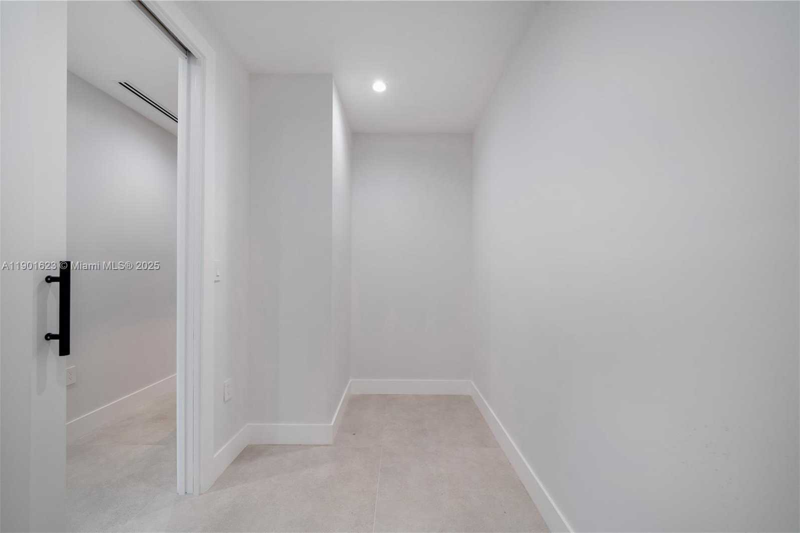 Small Image of 1505 SOUTH WEST 5TH PL, Fort Lauderdale Number 42