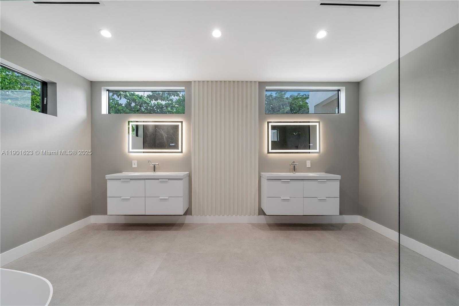 Small Image of 1505 SOUTH WEST 5TH PL, Fort Lauderdale Number 43