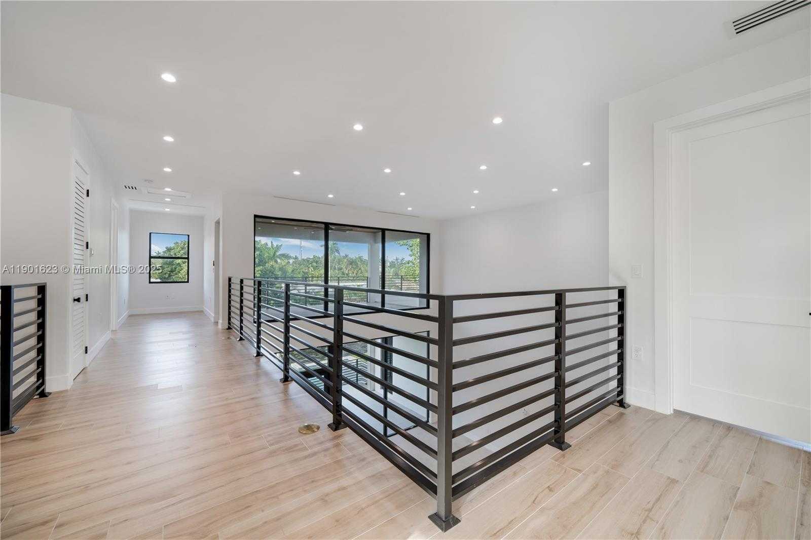 Small Image of 1505 SOUTH WEST 5TH PL, Fort Lauderdale Number 50