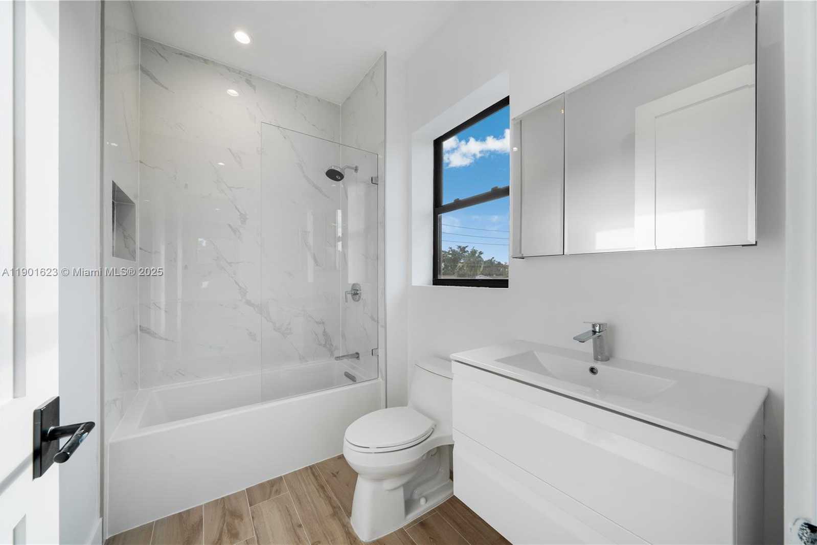 Small Image of 1505 SOUTH WEST 5TH PL, Fort Lauderdale Number 65