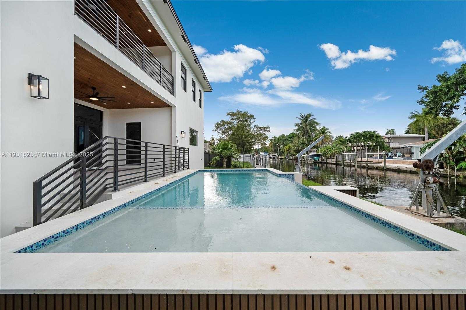 Small Image of 1505 SOUTH WEST 5TH PL, Fort Lauderdale Number 74
