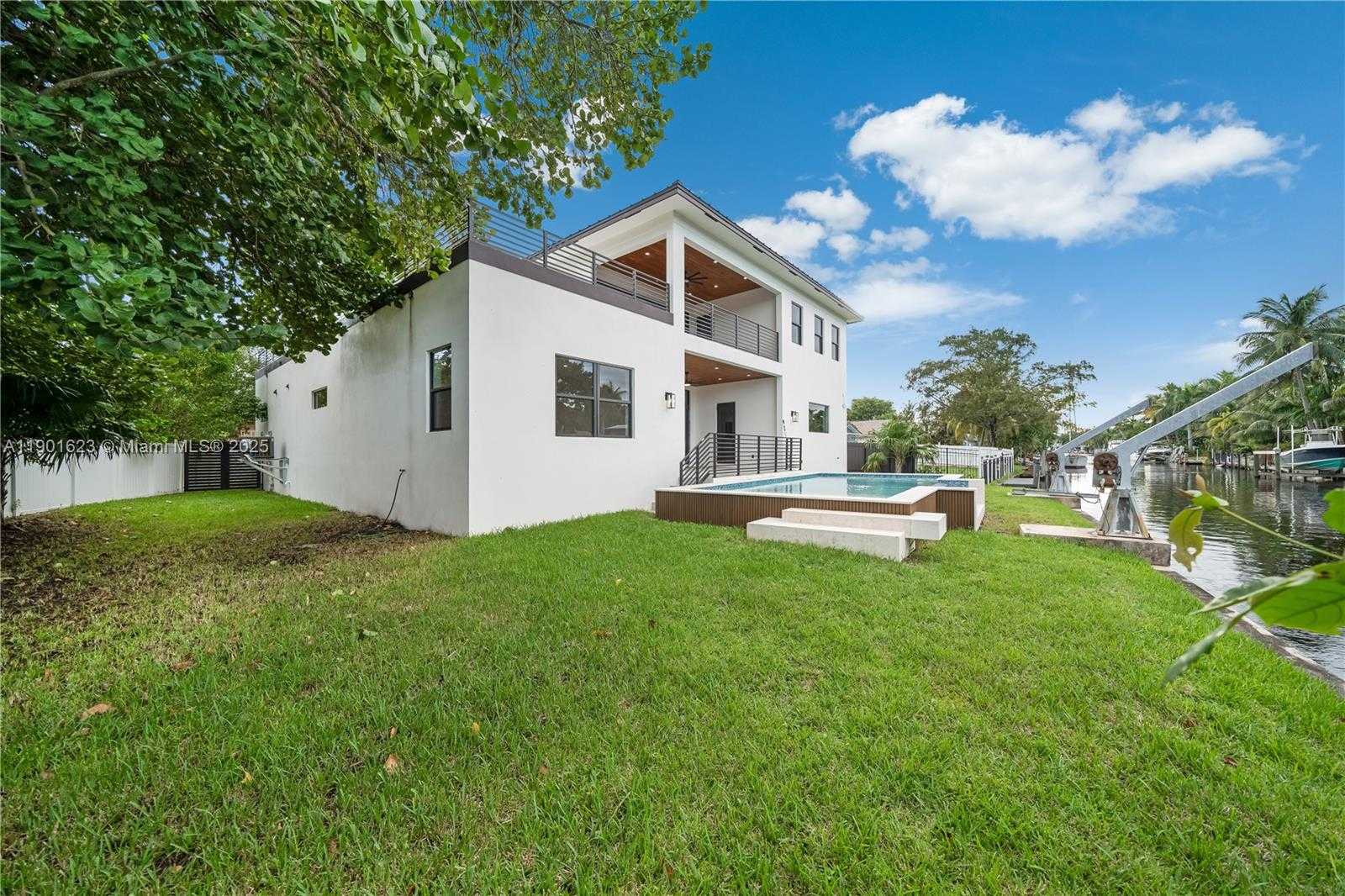 Small Image of 1505 SOUTH WEST 5TH PL, Fort Lauderdale Number 75