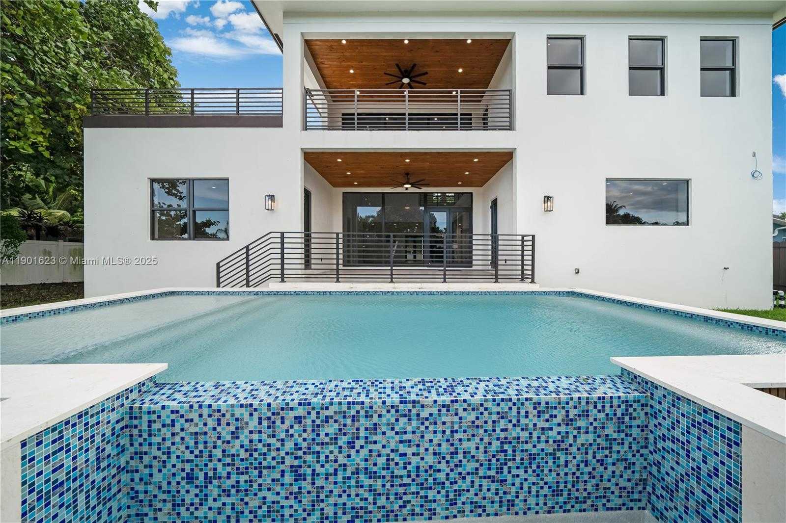 Small Image of 1505 SOUTH WEST 5TH PL, Fort Lauderdale Number 77