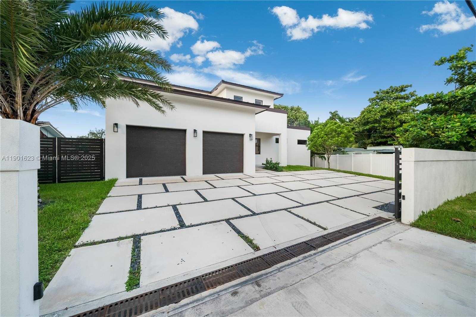 Small Image of 1505 SOUTH WEST 5TH PL, Fort Lauderdale Number 80