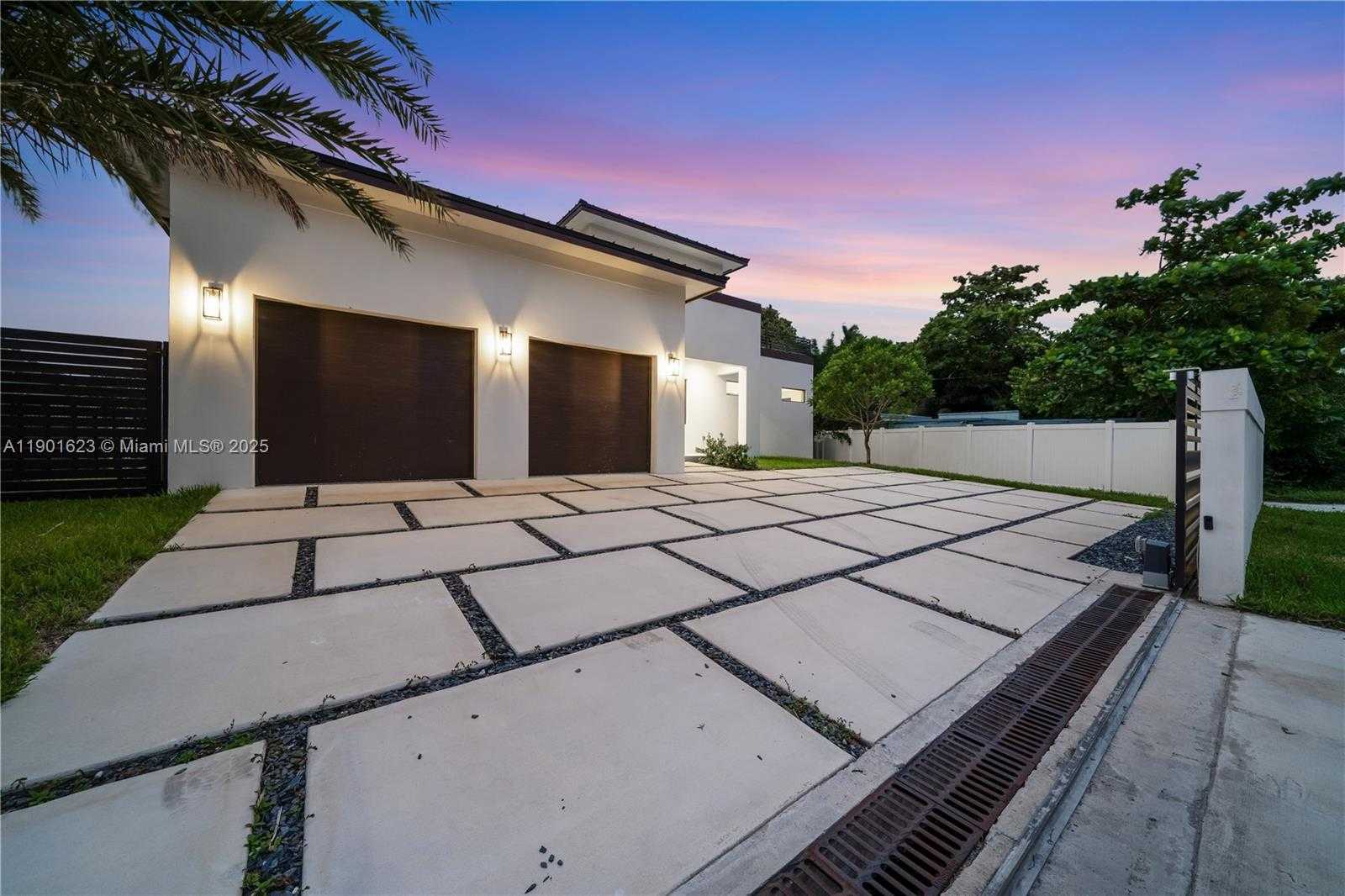 Small Image of 1505 SOUTH WEST 5TH PL, Fort Lauderdale Number 86