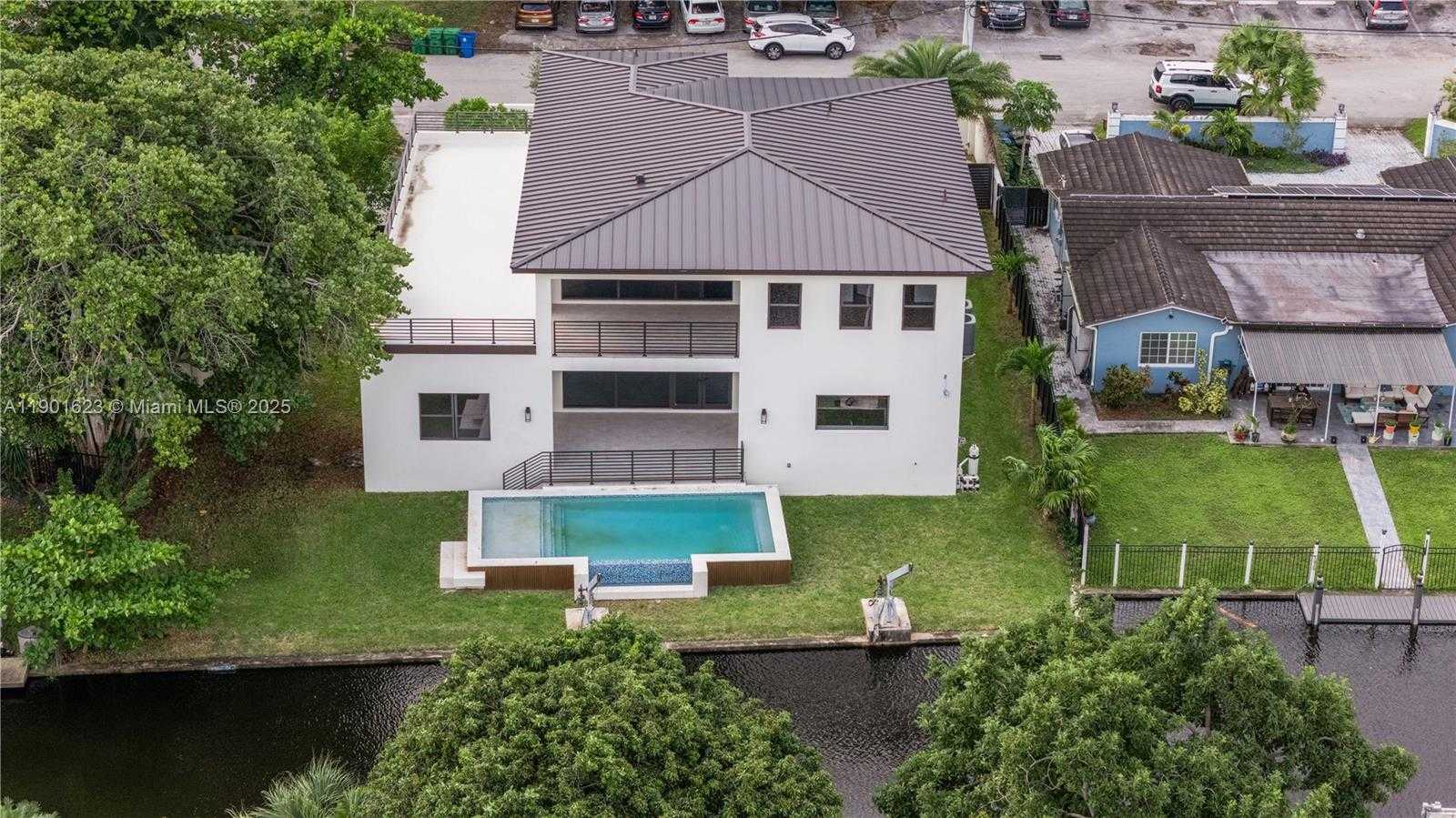 Small Image of 1505 SOUTH WEST 5TH PL, Fort Lauderdale Number 94