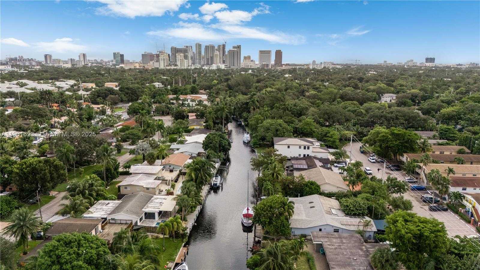 Small Image of 1505 SOUTH WEST 5TH PL, Fort Lauderdale Number 96