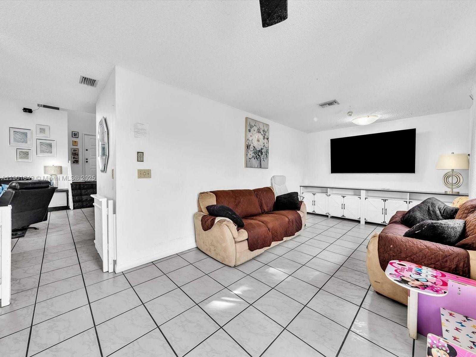 Small Image of 875 NORTH WEST 99TH AVE, Plantation Number 26