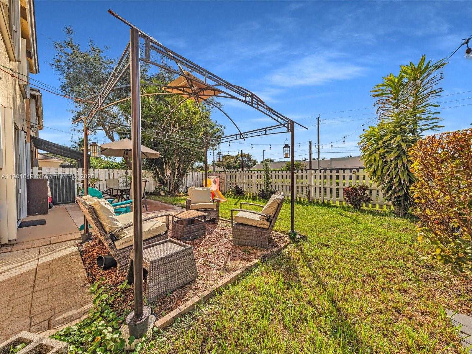 Small Image of 875 NORTH WEST 99TH AVE, Plantation Number 35