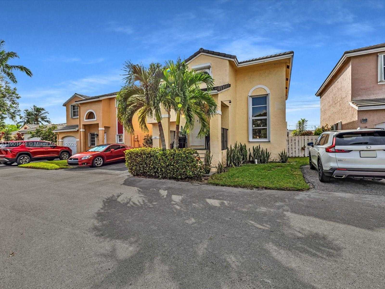 Small Image of 875 NORTH WEST 99TH AVE, Plantation Number 5