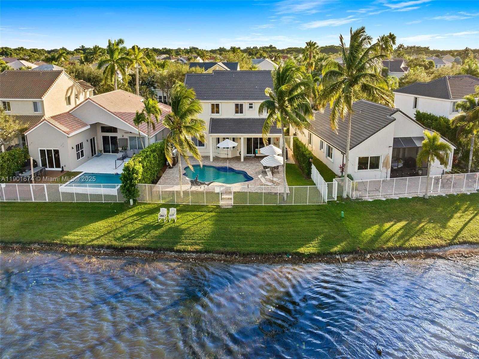 Small Image of 1206 FALLS BLVD, Weston Number 11