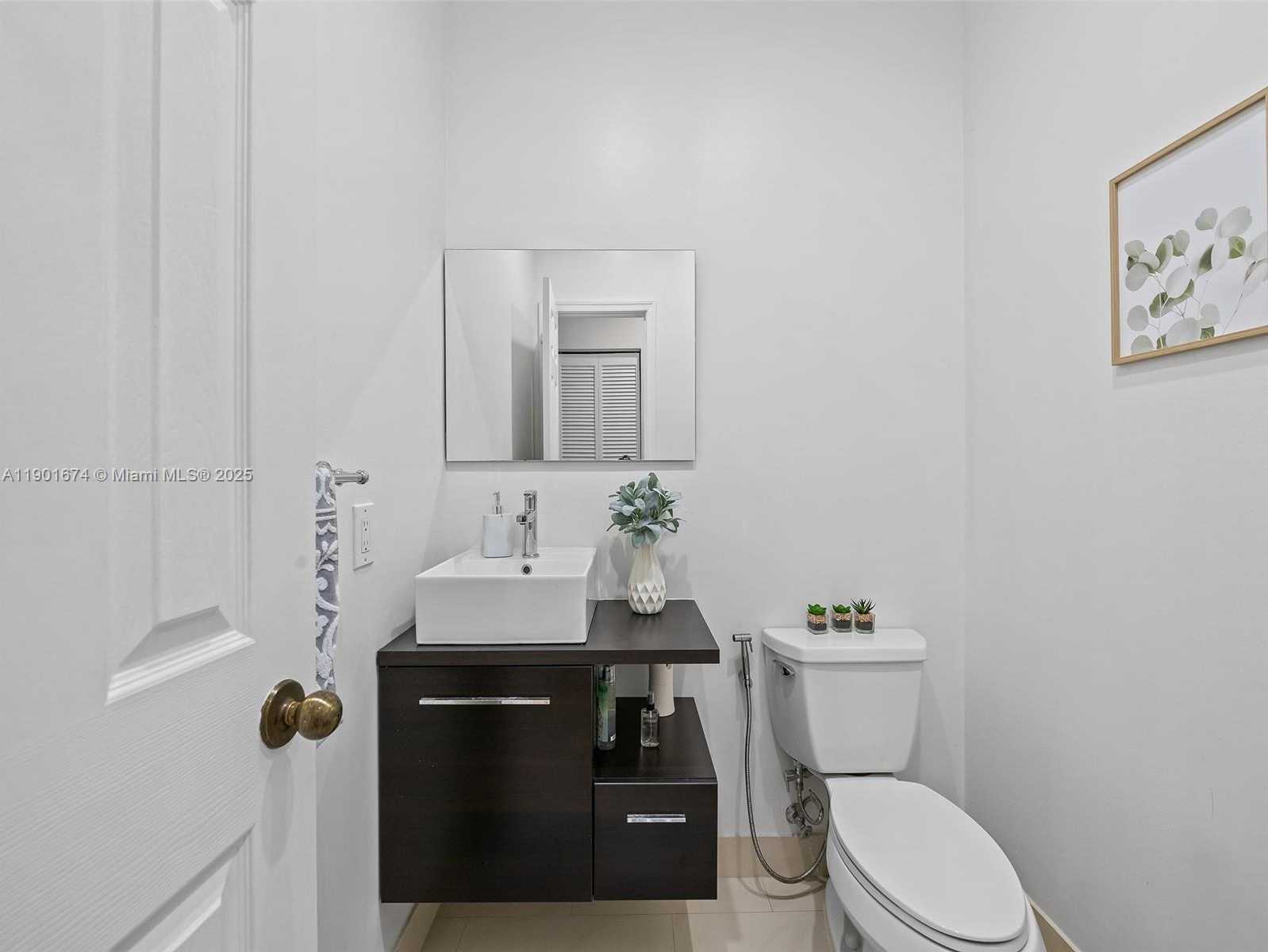 Small Image of 1206 FALLS BLVD, Weston Number 21