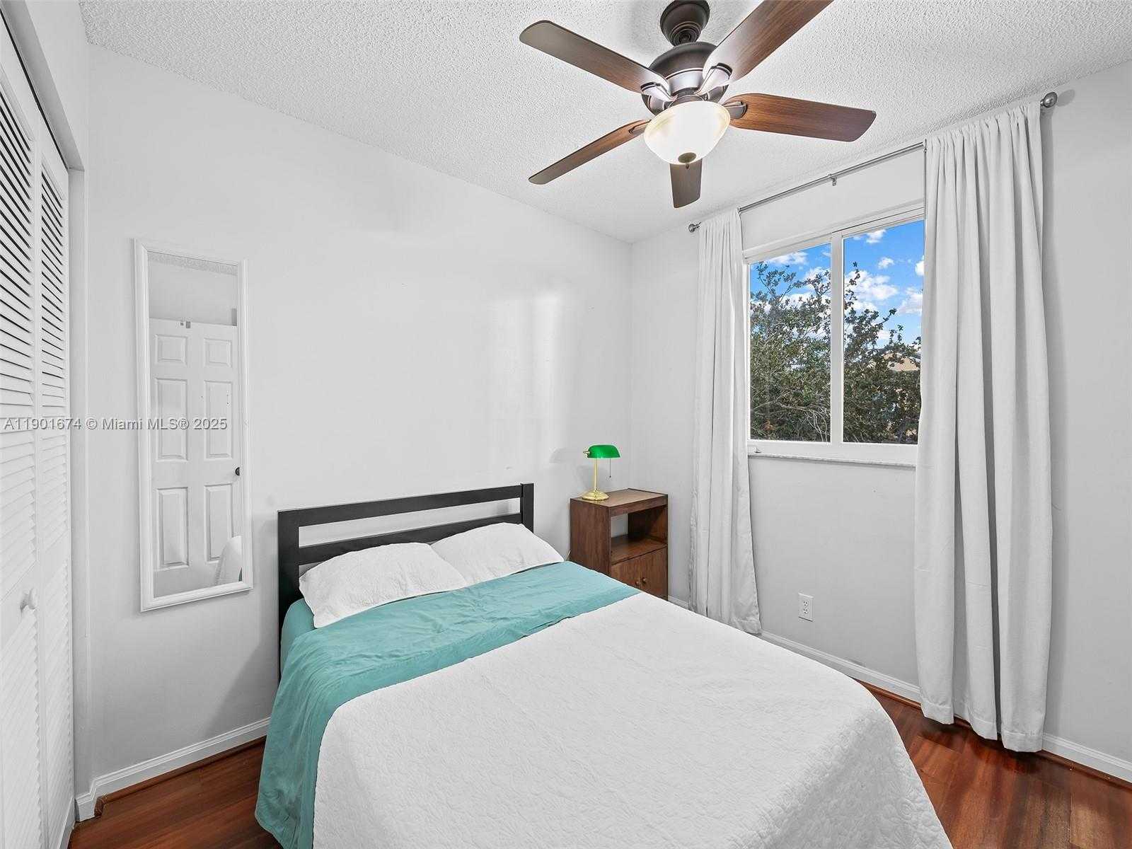 Small Image of 1206 FALLS BLVD, Weston Number 32