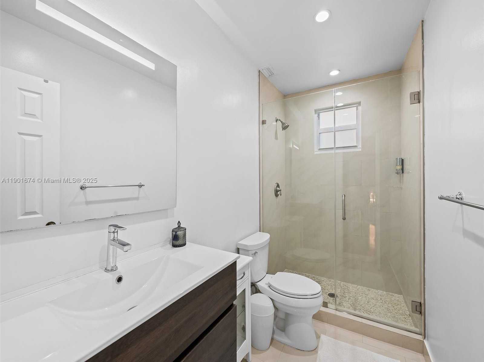 Small Image of 1206 FALLS BLVD, Weston Number 36