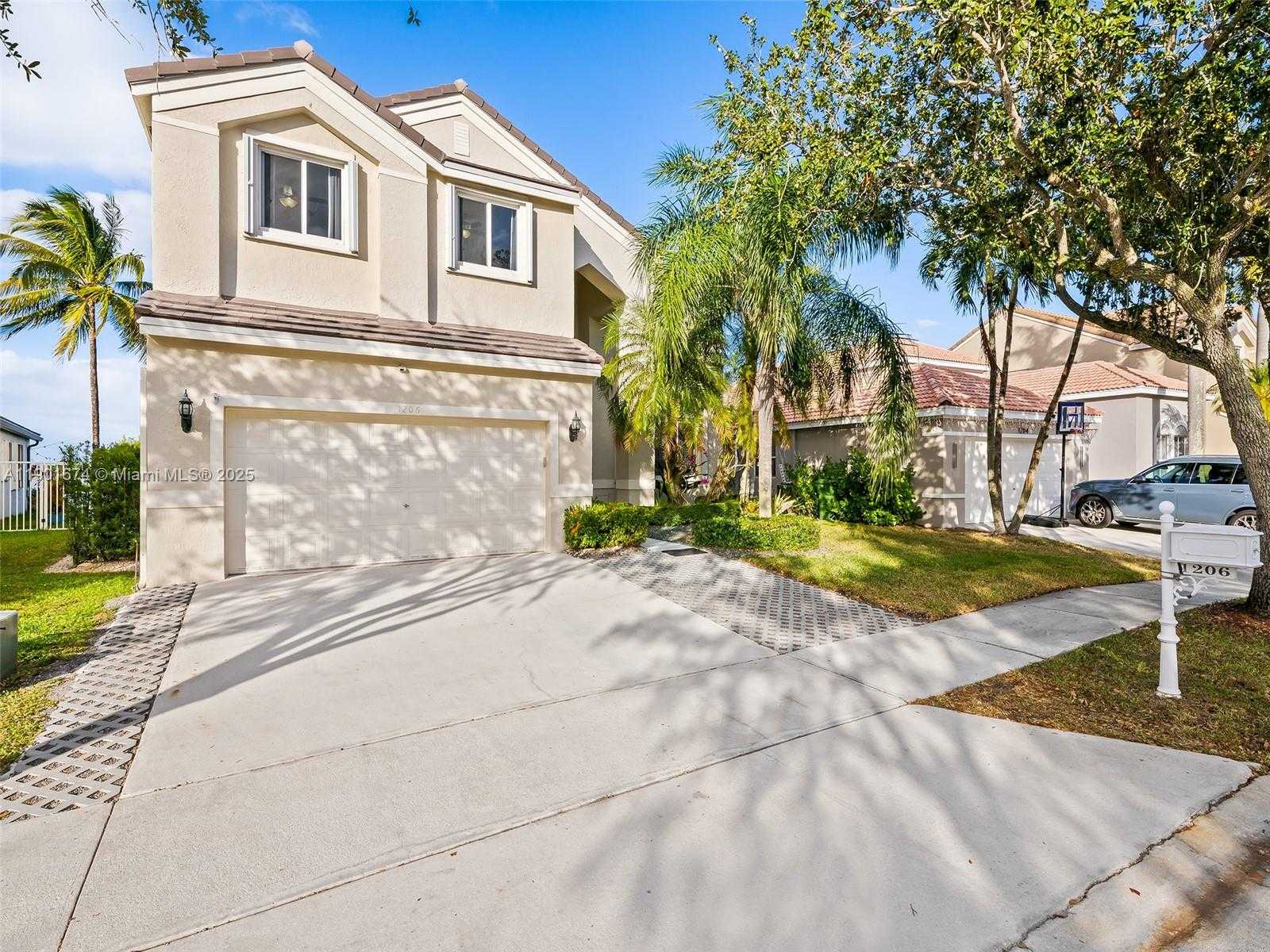 Small Image of 1206 FALLS BLVD, Weston Number 4