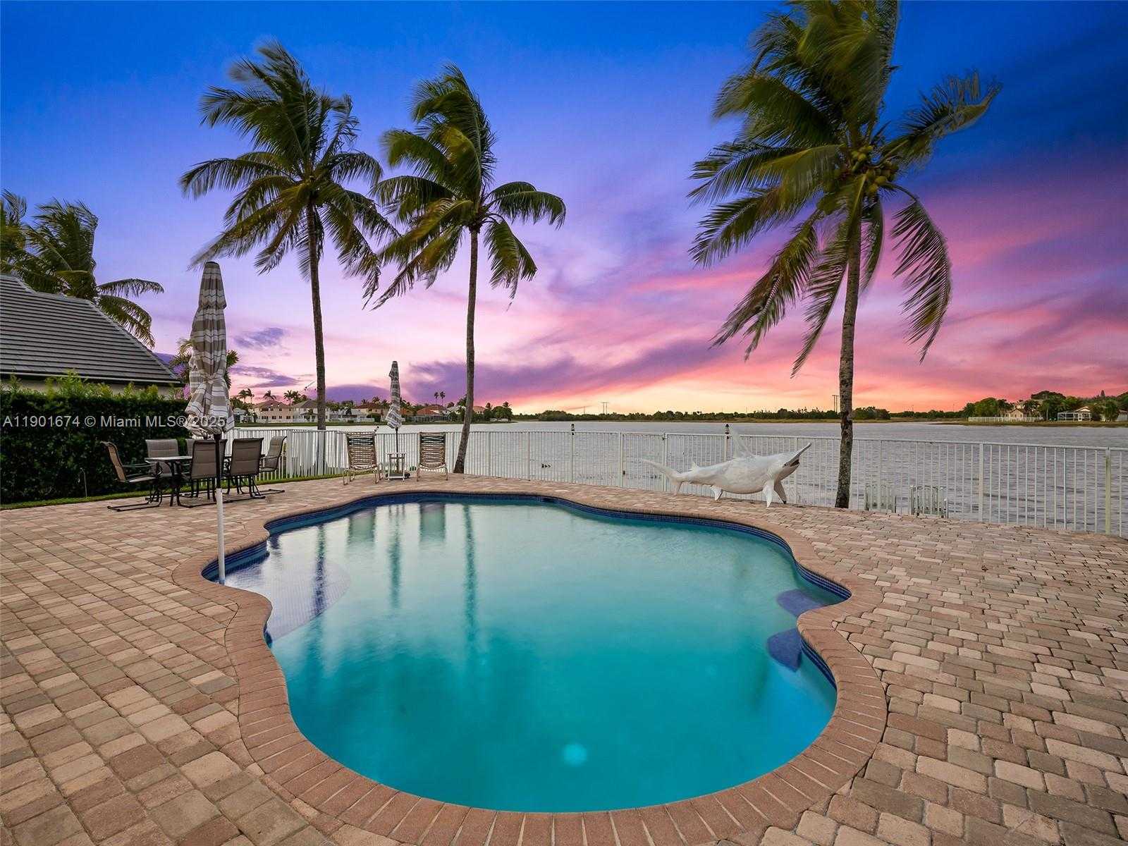 Small Image of 1206 FALLS BLVD, Weston Number 47