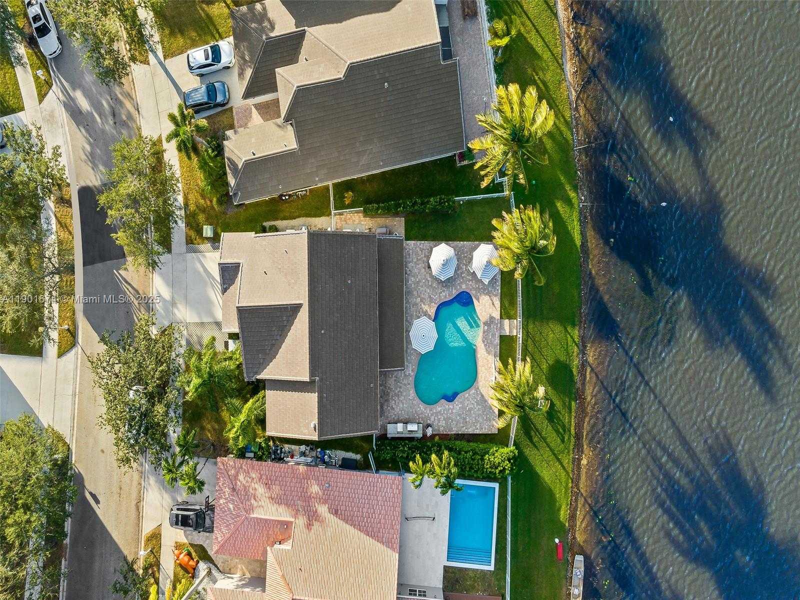 Small Image of 1206 FALLS BLVD, Weston Number 7